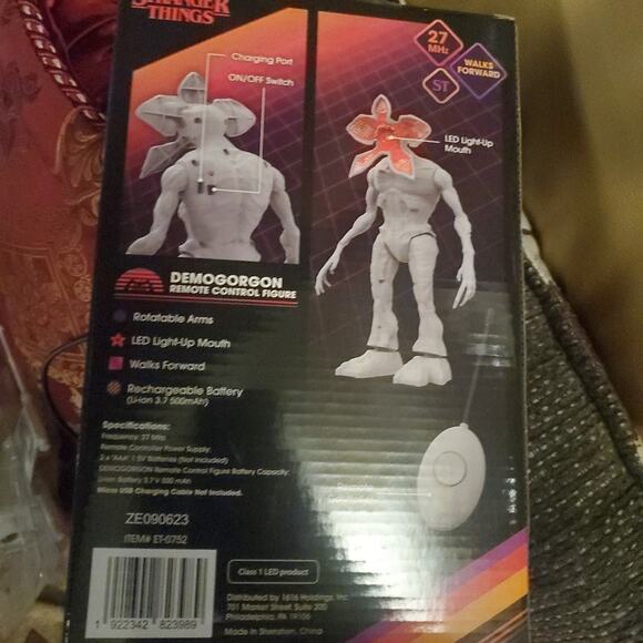 Stranger Things - Picture 3 of 3